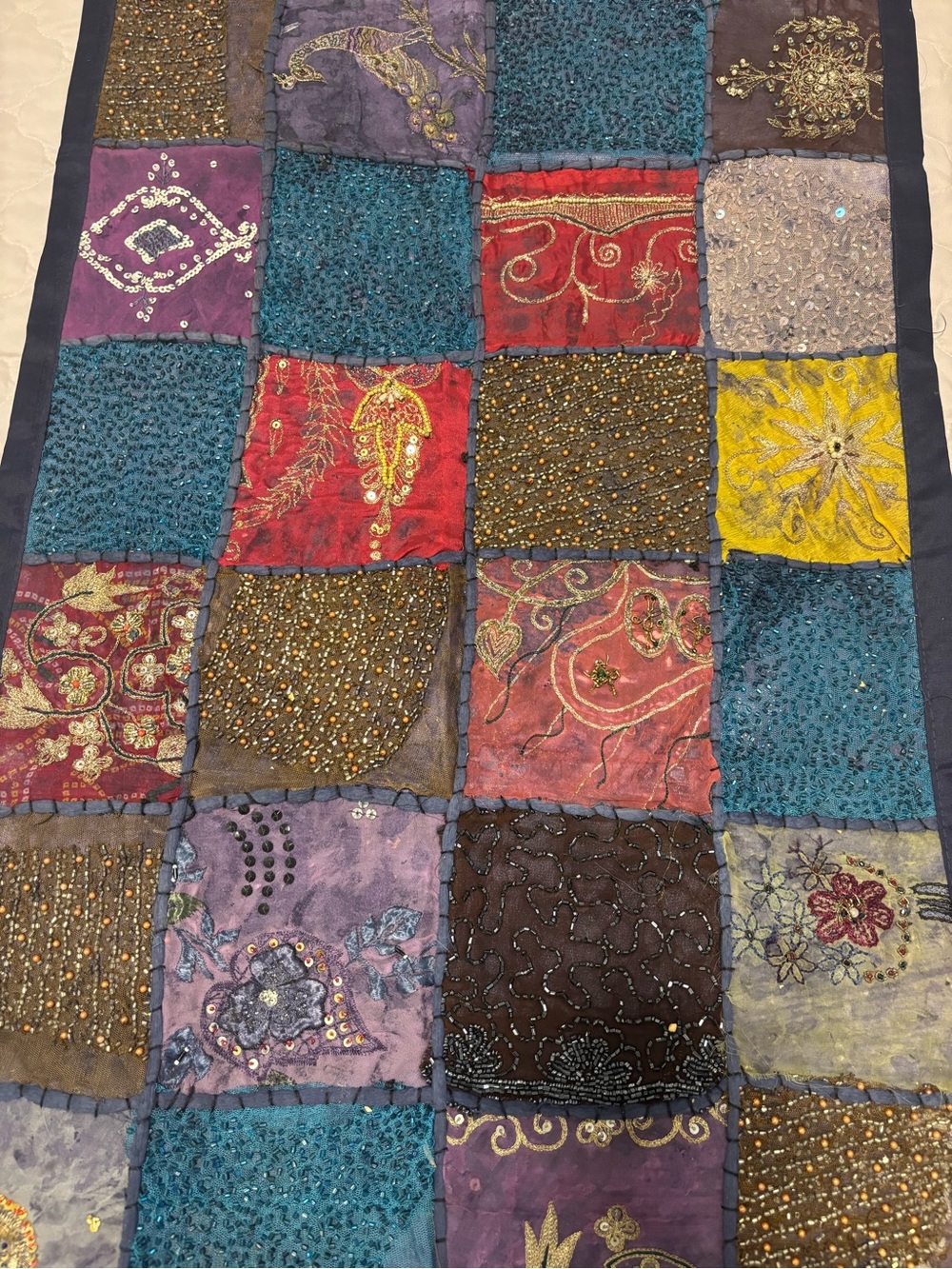 Handmade Table Runner Indian Design - Picture 3 of 6